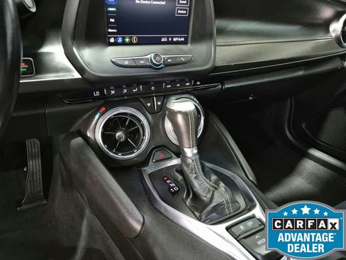 Used 2020 Chevrolet Camaro LT image 15