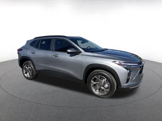 Used 2025 Chevrolet Trax LT video 2