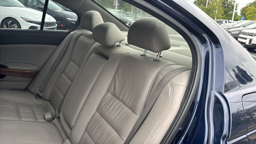 Used 2011 Honda Accord EX-L image 26