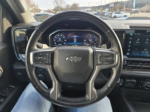 Used 2023 Chevrolet Silverado 1500 LT Trail Boss w/ Protection Package AWD/4WD image 19
