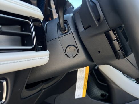 New 2025 Lincoln Aviator Reserve w/ Luxury Package image 18