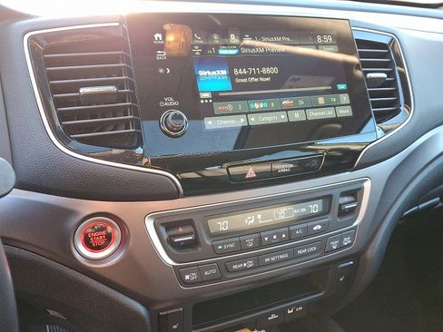 Certified 2022 Honda Pilot Special Edition image 23