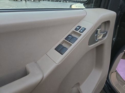 Used 2019 Nissan Frontier SV w/ Value Truck Package image 11