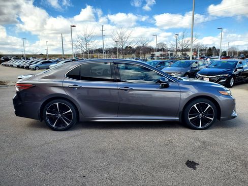 Used 2018 Toyota Camry XSE image 4