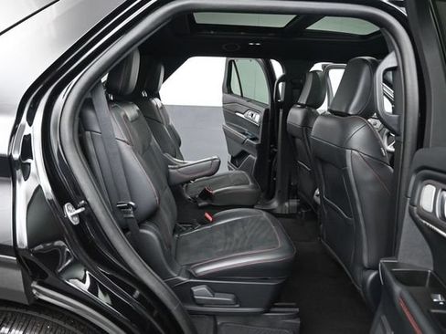 Certified 2025 Ford Explorer ST AWD/4WD image 26