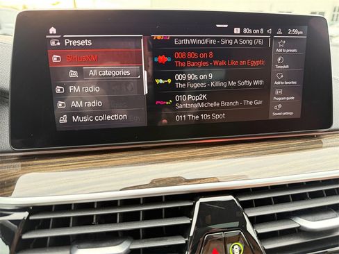 Used 2020 BMW 540i xDrive w/ M Sport Package image 23