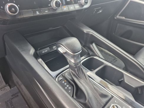 Used 2020 Kia Telluride LX AWD/4WD image 10