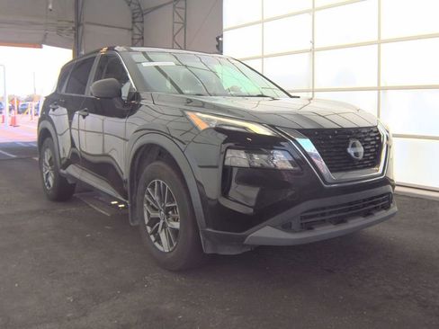 Used 2023 Nissan Rogue S FWD image 5