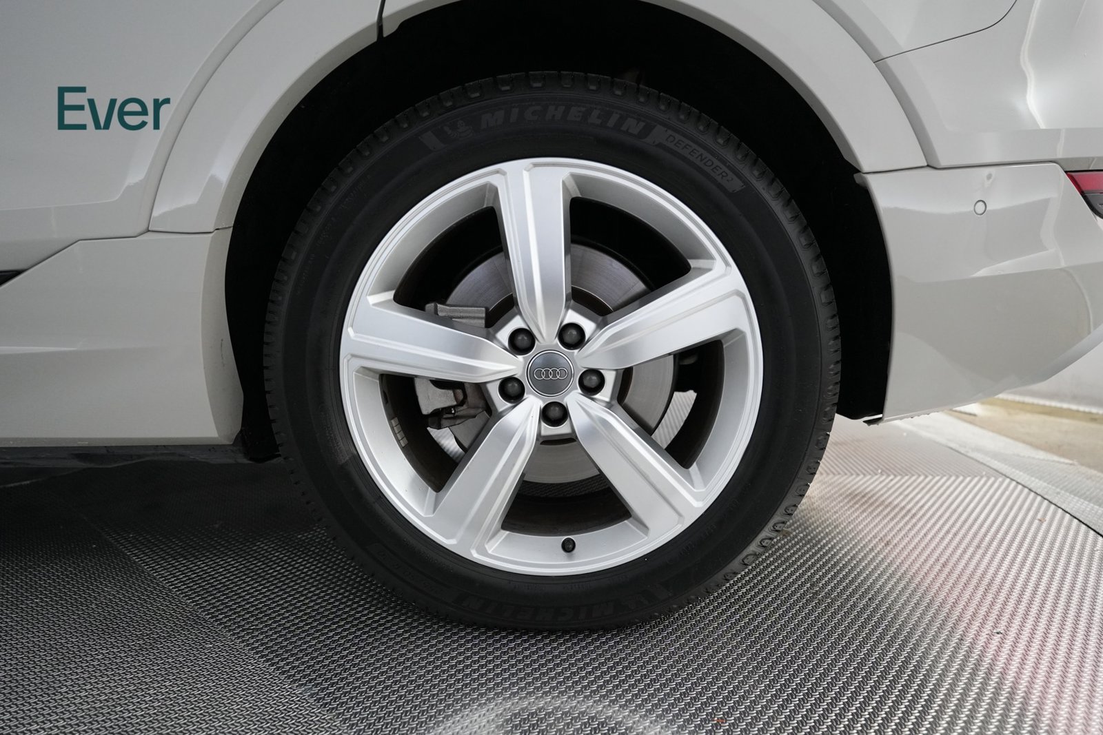 Used 2019 Audi e-tron Premium Plus AWD/4WD image 9