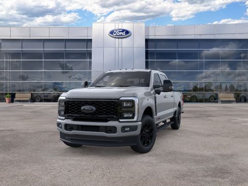 New 2026 Ford F250 Lariat w/ Black Appearance Package AWD/4WD image 2