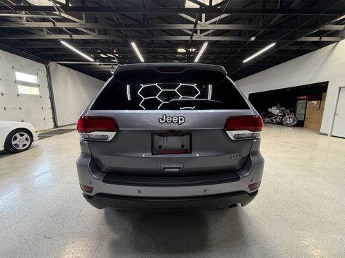 Used 2021 Jeep Grand Cherokee Laredo RWD image 10