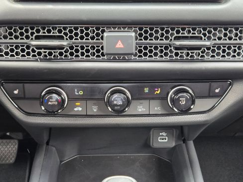 Used 2025 Honda HR-V Sport image 18