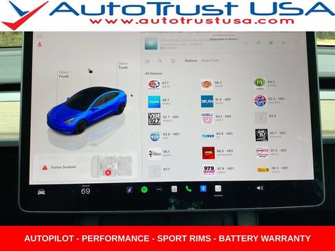 Used 2022 Tesla Model 3 Performance image 24
