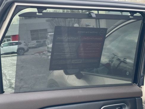 Certified 2023 Nissan Rogue Platinum FWD image 14