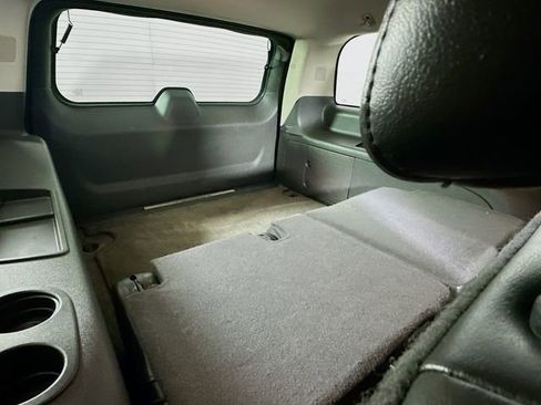 Used 2010 GMC Yukon XL Denali image 28