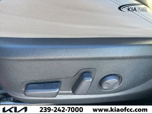 Certified 2023 Kia Soul EX image 16