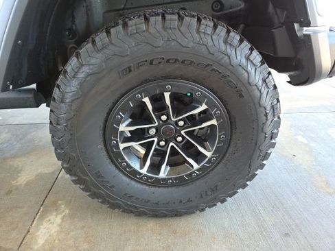 Used 2024 Jeep Wrangler Unlimited Rubicon w/ XTREMEE 35" Tire Package image 74