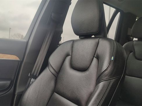 Certified 2023 Volvo XC90 B6 Plus w/ Protection Package Premier image 24