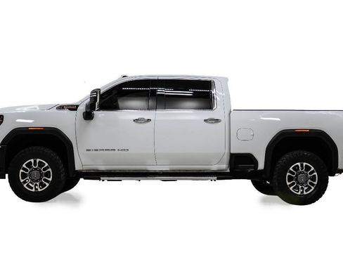 Used 2025 GMC Sierra 2500 SLT w/ SLT Premium Package AWD/4WD image 6