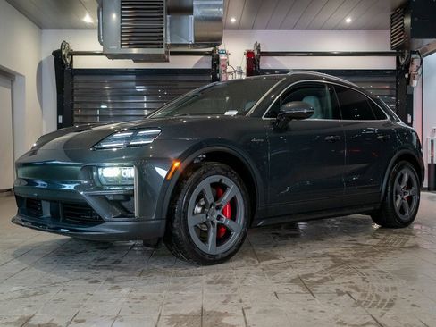 New 2025 Porsche Macan Turbo Electric image 1