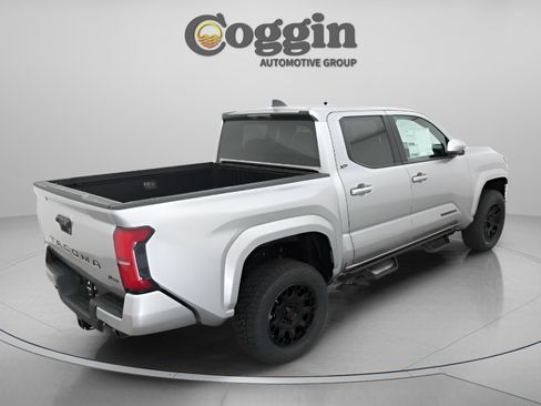 New 2026 Toyota Tacoma SR5 AWD/4WD image 19