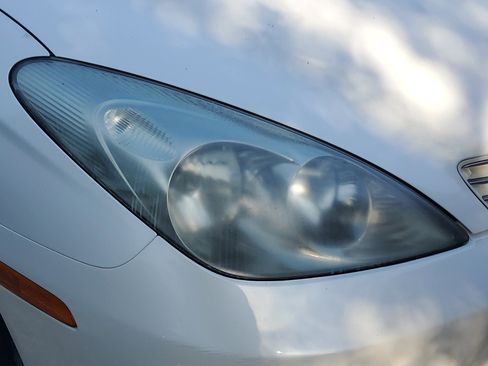 Used 2002 Lexus ES 330 FWD image 2