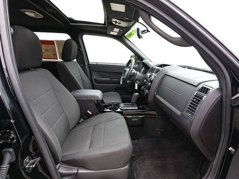 Used 2010 Ford Escape XLT AWD/4WD image 21