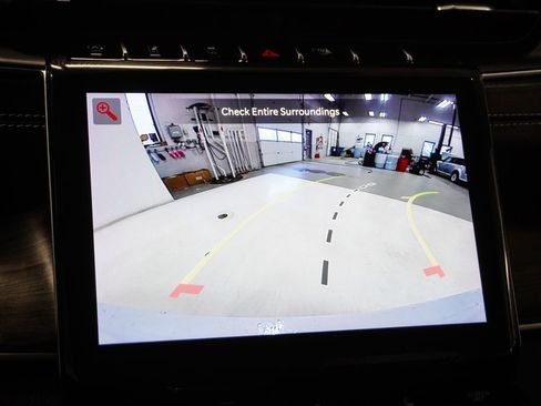 Certified 2023 Jeep Grand Cherokee Limited w/ Black Appearance Package image 28