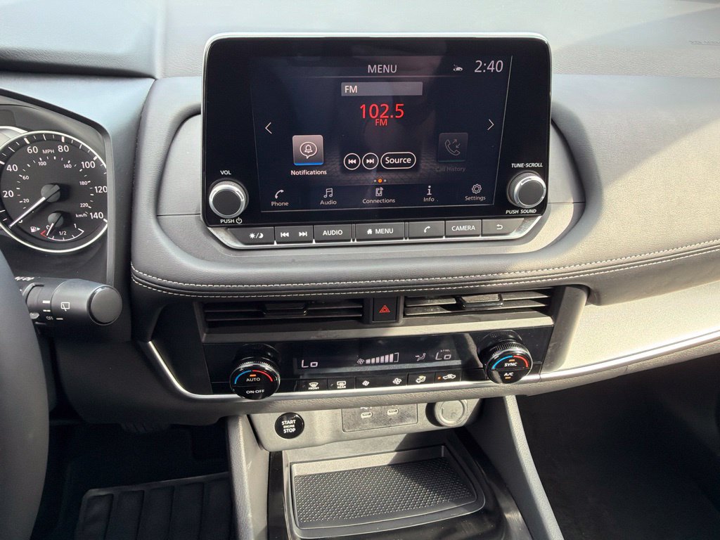 Used 2026 Nissan Rogue SV FWD image 24
