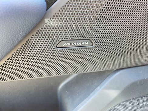 Used 2021 Land Rover Range Rover Velar R-Dynamic S AWD/4WD image 23
