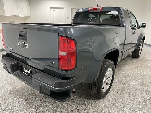 Used 2016 Chevrolet Colorado LT w/ LT Convenience Package image 5