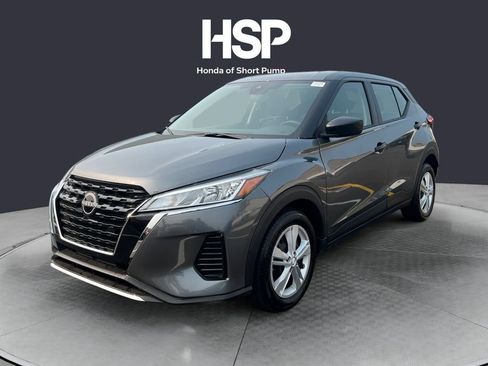 Used 2025 Nissan Kicks Play S FWD image 1