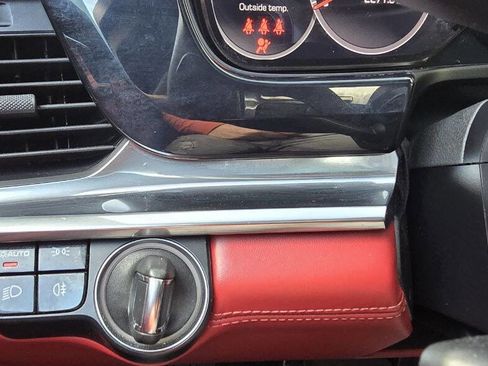 Used 2021 Porsche Panamera 4S image 23