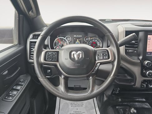 Used 2022 RAM 3500 Tradesman w/ Chrome Appearance Group AWD/4WD image 11