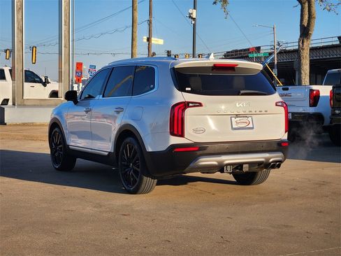 Used 2022 Kia Telluride SX w/ Towing Package image 5