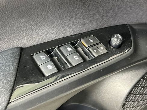 Used 2017 Toyota Prius Two w/ Prius Two Safety Plus Package image 21