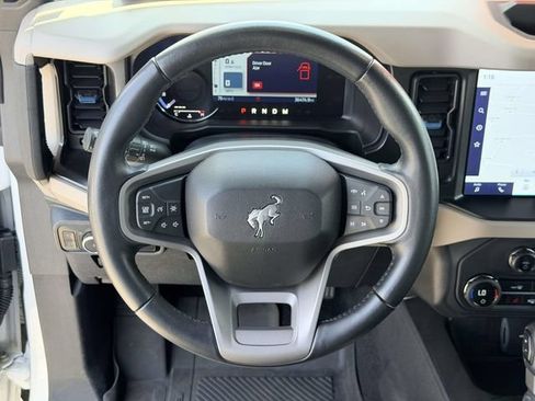 Used 2023 Ford Bronco Wildtrak AWD/4WD image 18