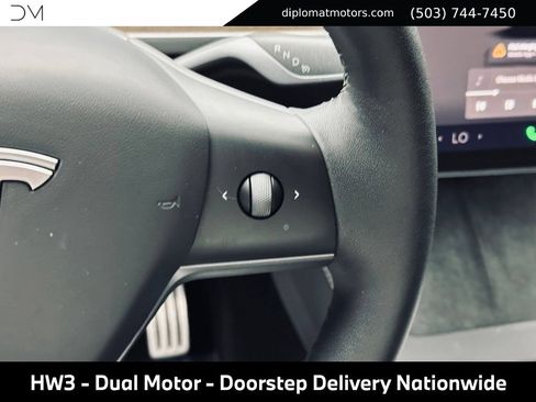 Used 2023 Tesla Model Y Performance AWD/4WD image 32
