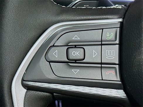 New 2025 Jeep Grand Cherokee L Altitude image 28