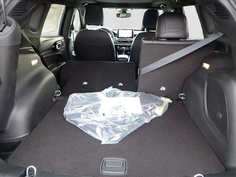 New 2026 Jeep Compass Trailhawk w/ Sun, Sound & Navigation Group image 8