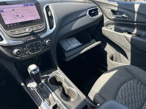 Certified 2019 Chevrolet Equinox LT w/ Sun & Navigation Package FWD image 34