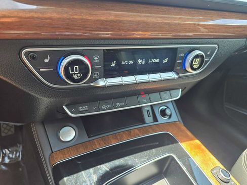 Used 2023 Audi Q5 2.0T Premium Plus w/ Premium Plus Package AWD/4WD image 31