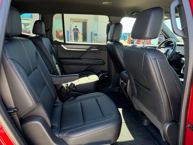 Used 2026 GMC Acadia Elevation w/ Black Edition FWD image 12