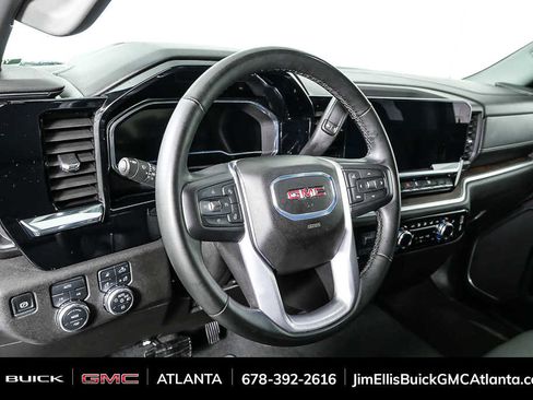Used 2025 GMC Sierra 1500 SLT AWD/4WD image 4