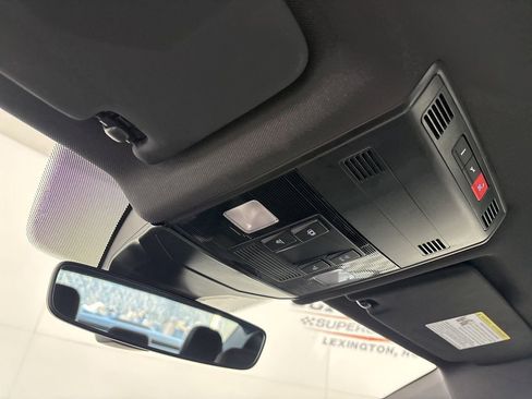 Used 2025 Volkswagen Jetta Sport image 18