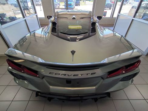 Used 2023 Chevrolet Corvette Stingray Premium Cpe w/ Z51 Performance Package RWD image 5