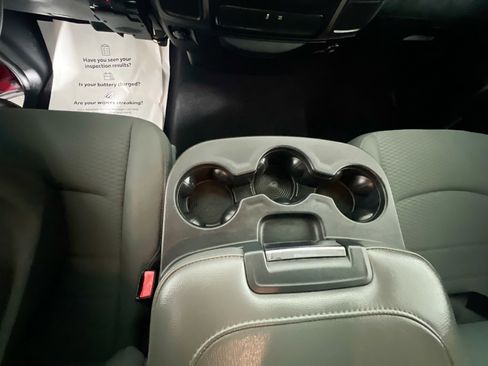 Used 2013 RAM 1500 Express RWD image 24