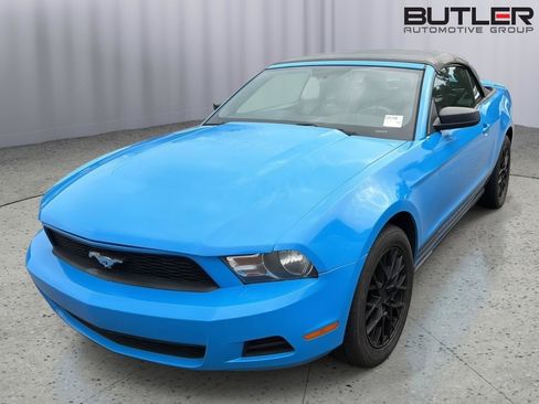 Used 2012 Ford Mustang Premium RWD image 2