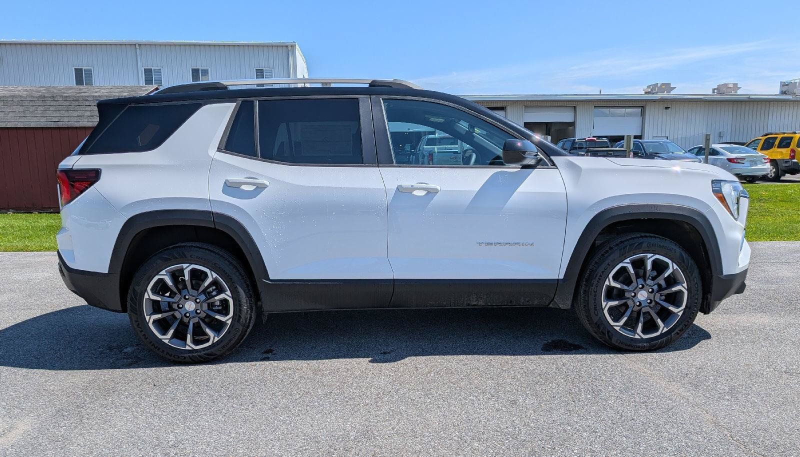 New 2027 GMC Terrain Elevation w/ Elevation Premium Package AWD/4WD image 5
