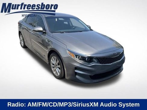 Used 2017 Kia Optima EX FWD image 4